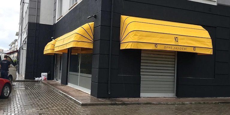 Bellows Awning Systems (3)